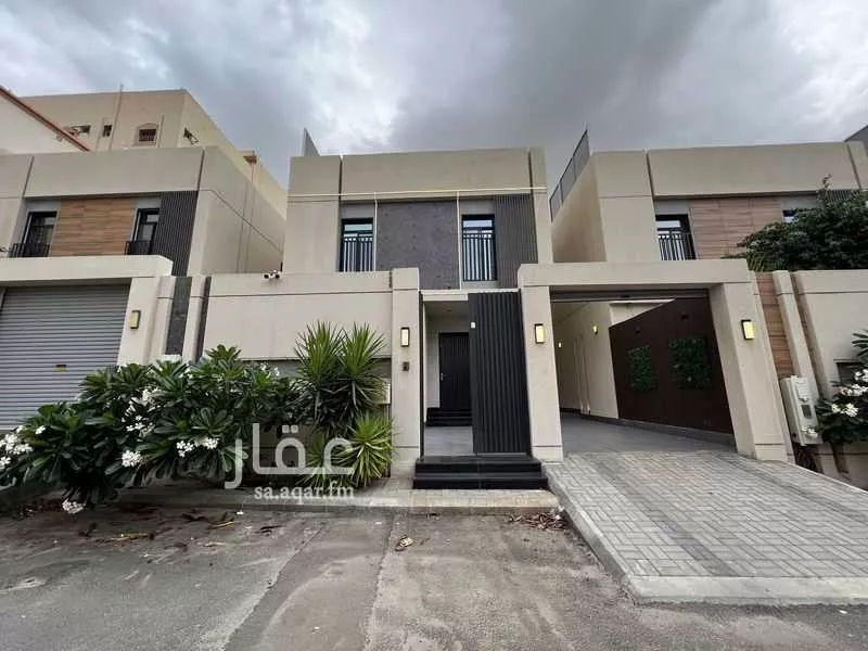 فيلا للبيع في شارع سلمان بن عامر, حي المعارض, مدينة خميس مشيط, منطقة عسير 1 صورة