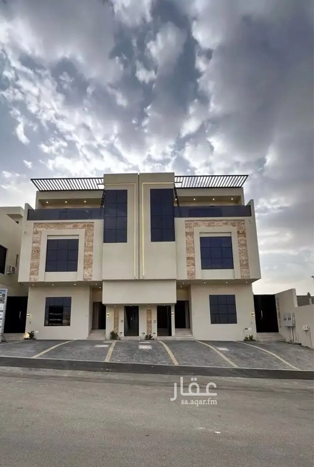 دور للبيع في شارع محمد ابو زهره, حي الشفاء, مدينة خميس مشيط, منطقة عسير 1 صورة