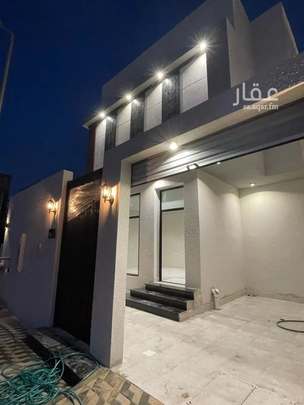 فيلا للبيع في شارع البيان, حي العقيق, مدينة الخبر, المنطقة الشرقية 1 صورة