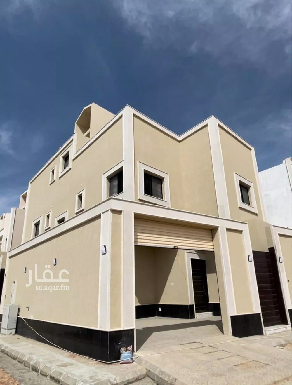 فيلا للبيع في شارع رقم 122, حي الجنادرية, مدينة الرياض, منطقة الرياض 1 صورة