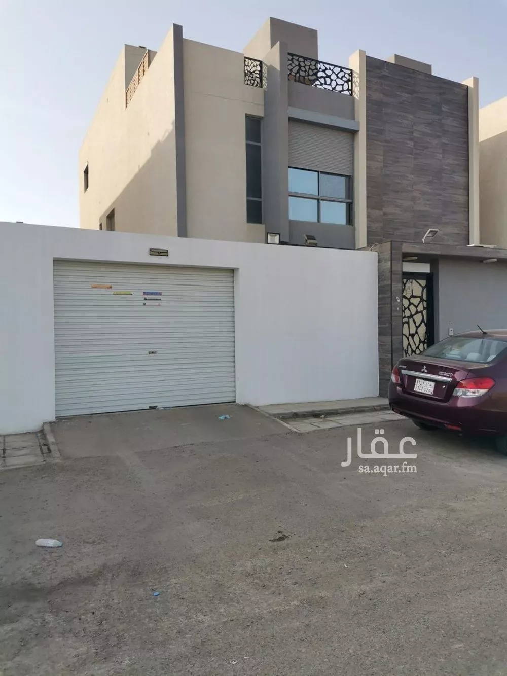 فيلا للبيع في شارع قتادة بن إدريس, حي الصواري, مدينة جدة, منطقة مكة المكرمة 1 صورة
