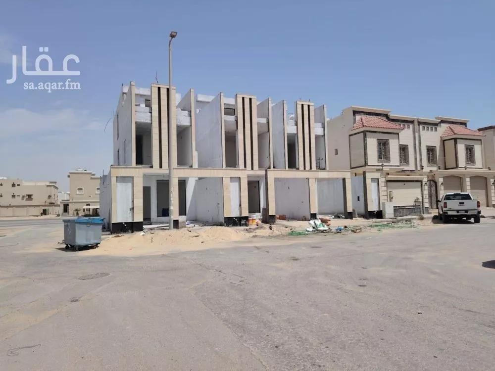 فيلا للبيع في شارع احمد بن الخازم, حي ضاحية الملك فهد, مدينة الدمام, المنطقة الشرقية 1 صورة