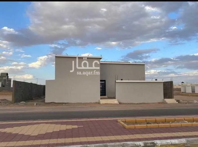 فيلا للإيجار في العمائر ، رنية 1 صورة