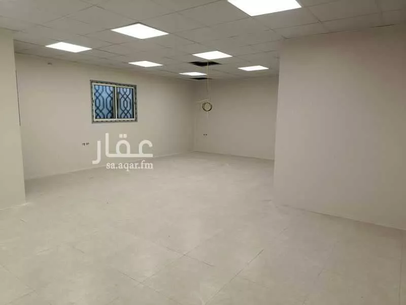 مكتب تجاري للإيجار في شارع الأمير سعود الكبير بن عبدالعزيز آل سعو, حي القدس, مدينة الرياض, منطقة الرياض 1 صورة