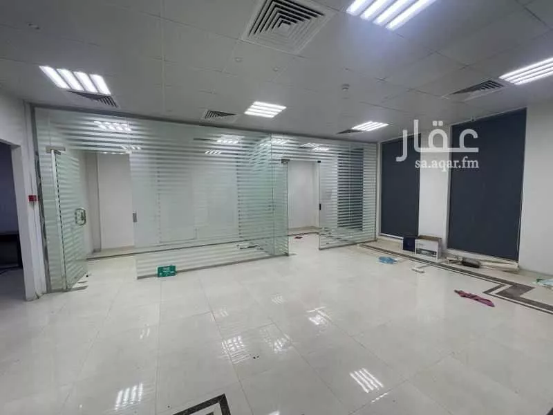 مكتب تجاري للإيجار في شارع الطائف, حي ظهرة لبن, مدينة الرياض, منطقة الرياض 1 صورة