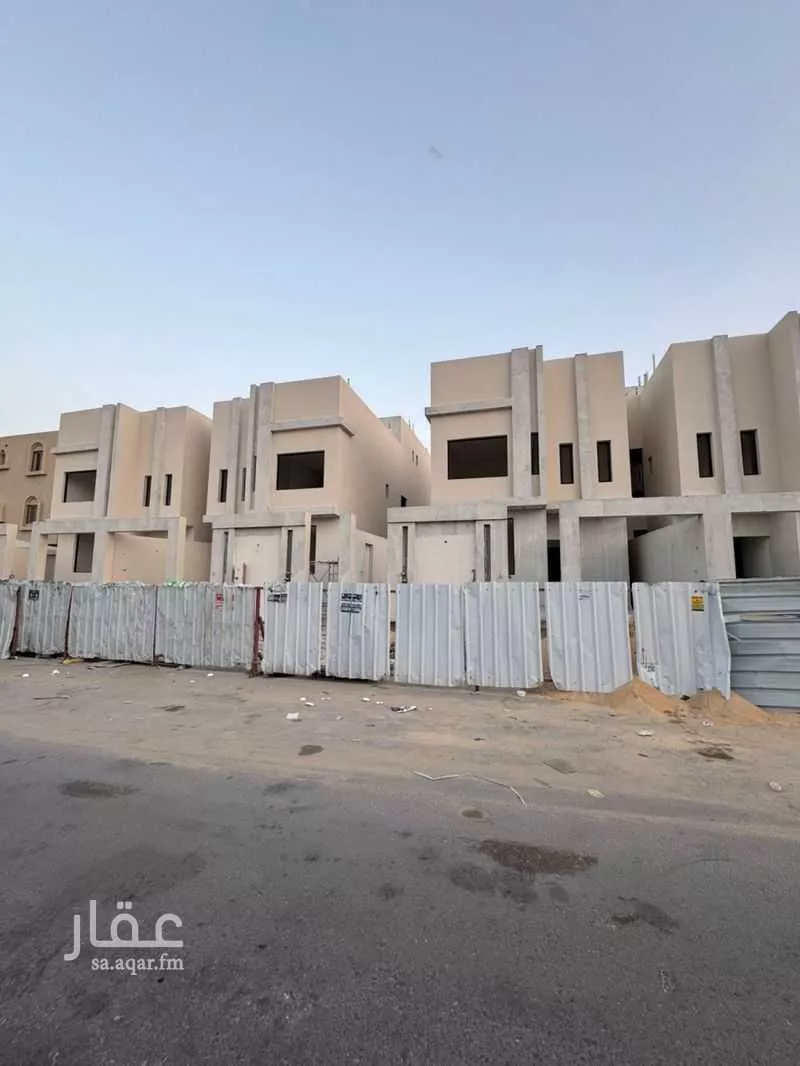 فيلا للبيع في شارع موسى بن علي محمد القبي, حي المنار, مدينة الدمام, المنطقة الشرقية 1 صورة