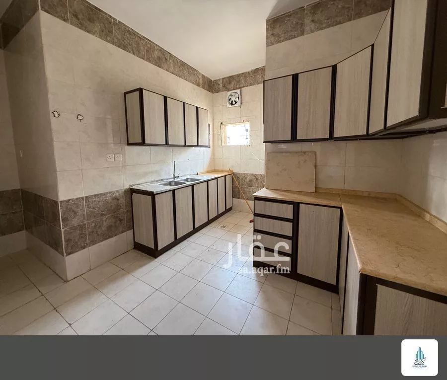 شقة للإيجار في شارع عقيد ابن جليس, حي الزهراء, مدينة جدة, منطقة مكة المكرمة 1 صورة