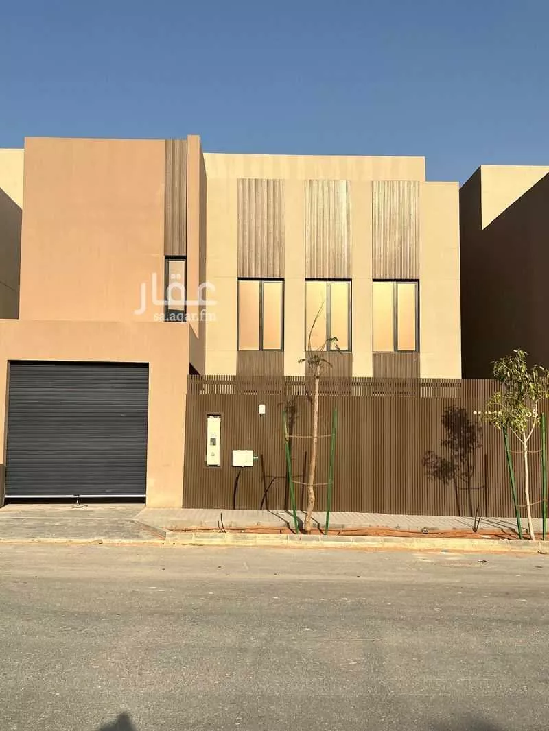 فيلا للإيجار في شارع الامير فيصل بن بندر بن عبدالعزيز الفرعي ، حي مطار الملك خالد الدولي ، الرياض ، منطقة الرياض 1 صورة