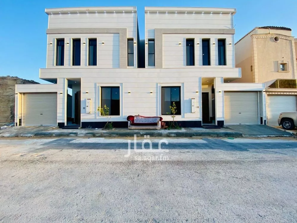 فيلا للبيع في شارع المسيل, حي ظهرة لبن, مدينة الرياض, منطقة الرياض 1 صورة