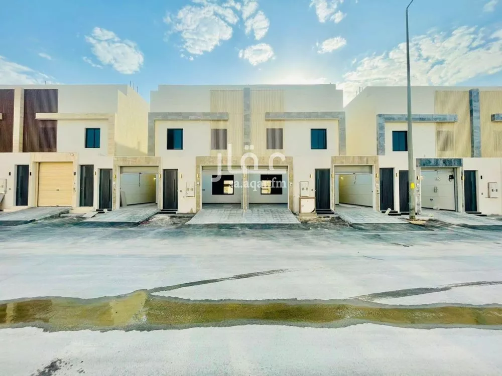 دور للبيع في شارع الجارود السلمي, حي عكاظ, مدينة الرياض, منطقة الرياض 1 صورة