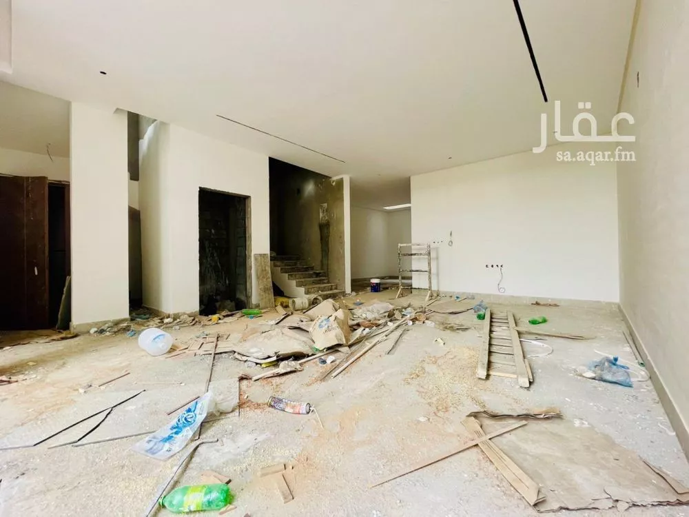 فيلا للبيع في شارع فؤاد سزكين, حي المهدية, مدينة الرياض, منطقة الرياض 1 صورة