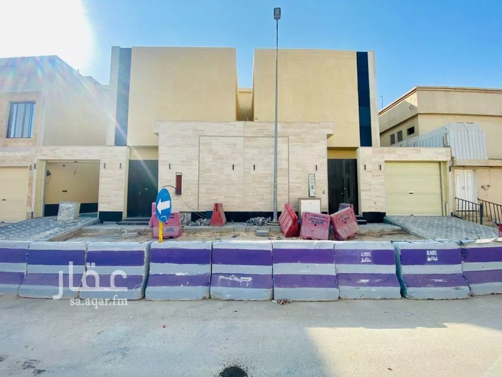 فيلا للبيع في شارع الإخلاص, حي طويق, مدينة الرياض, منطقة الرياض 1 صورة
