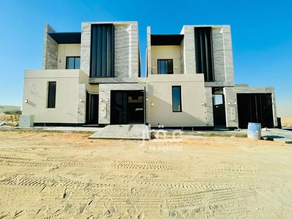 فيلا للبيع في شارع محمد بن أبي بكر القيم, حي المهدية, مدينة الرياض, منطقة الرياض 1 صورة