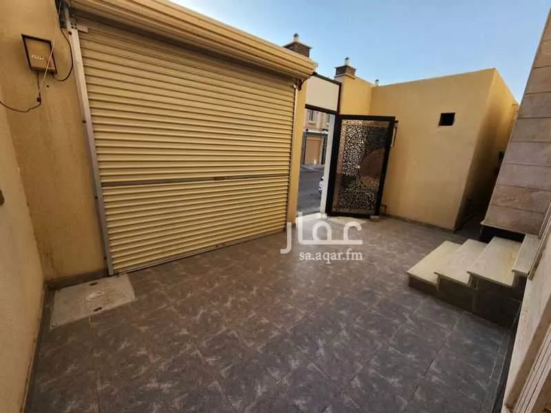 فيلا للبيع في شارع عبدالملك بن عمرو, حي الوفاء, مدينة جدة, منطقة مكة المكرمة 1 صورة