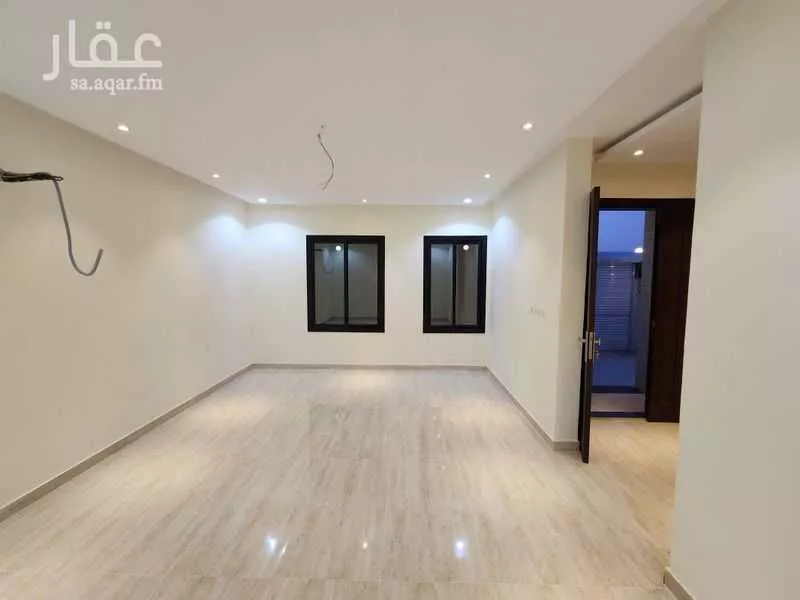 فيلا للبيع في شارع فضه النبويه, حي الرياض, مدينة جدة, منطقة مكة المكرمة 1 صورة