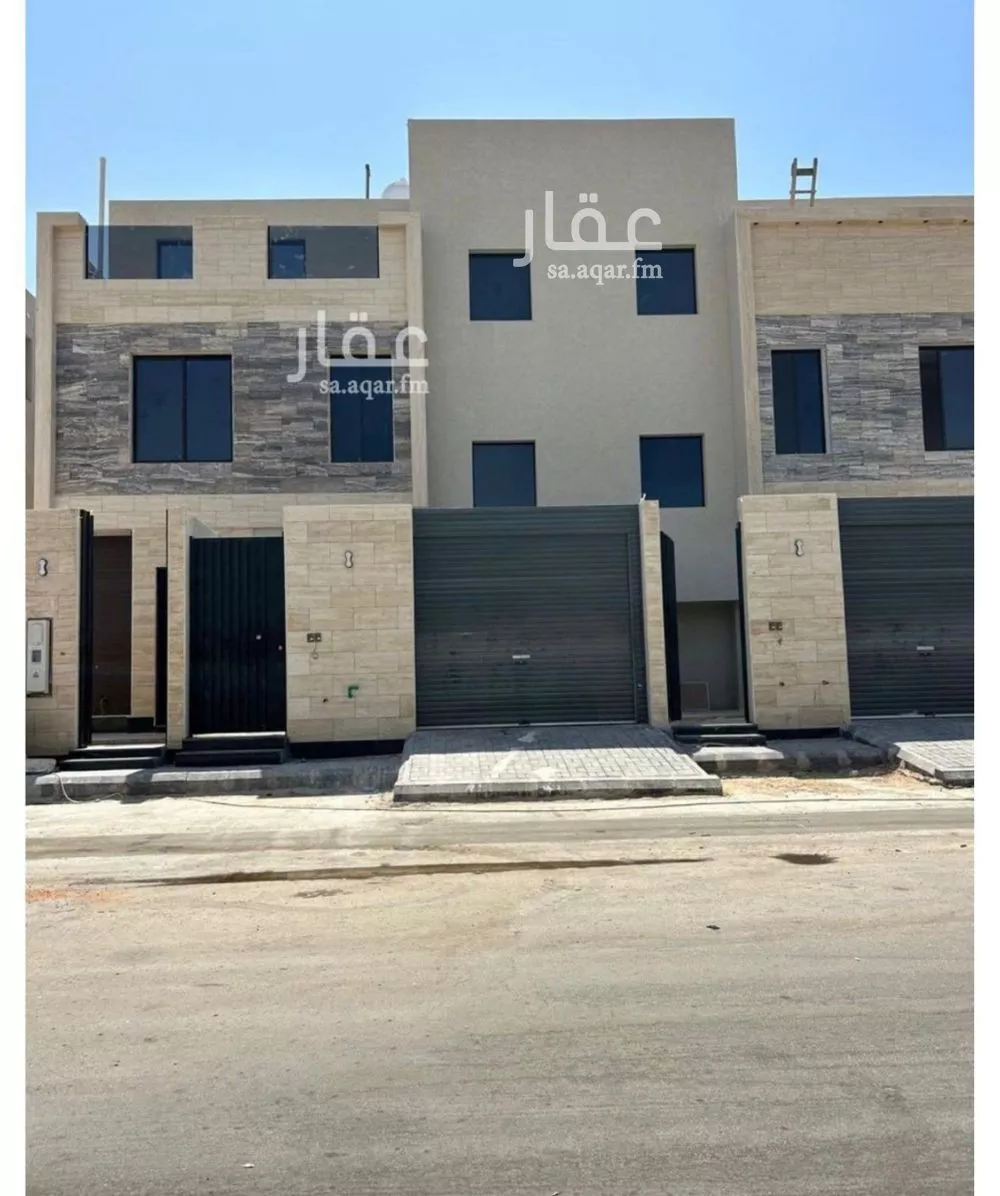 دور للبيع في شارع عبدالله الموفق, حي الخليج, مدينة الرياض, منطقة الرياض 1 صورة
