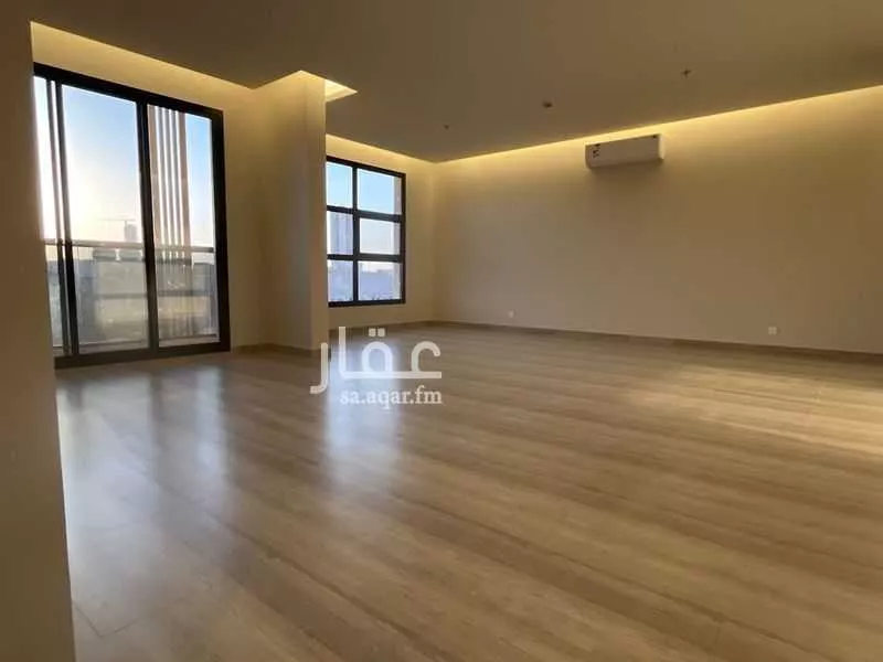 شقة للإيجار في شارع المغيره ابن شعبه الثقفي, حي الملك فهد, مدينة الرياض, منطقة الرياض 1 صورة