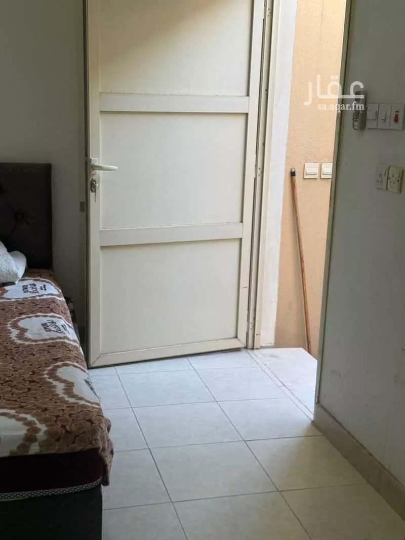 غرفة للإيجار في شارع عبدالرحمن بن المبارك ، حي الحمراء ، الرياض ، منطقة الرياض 1 صورة