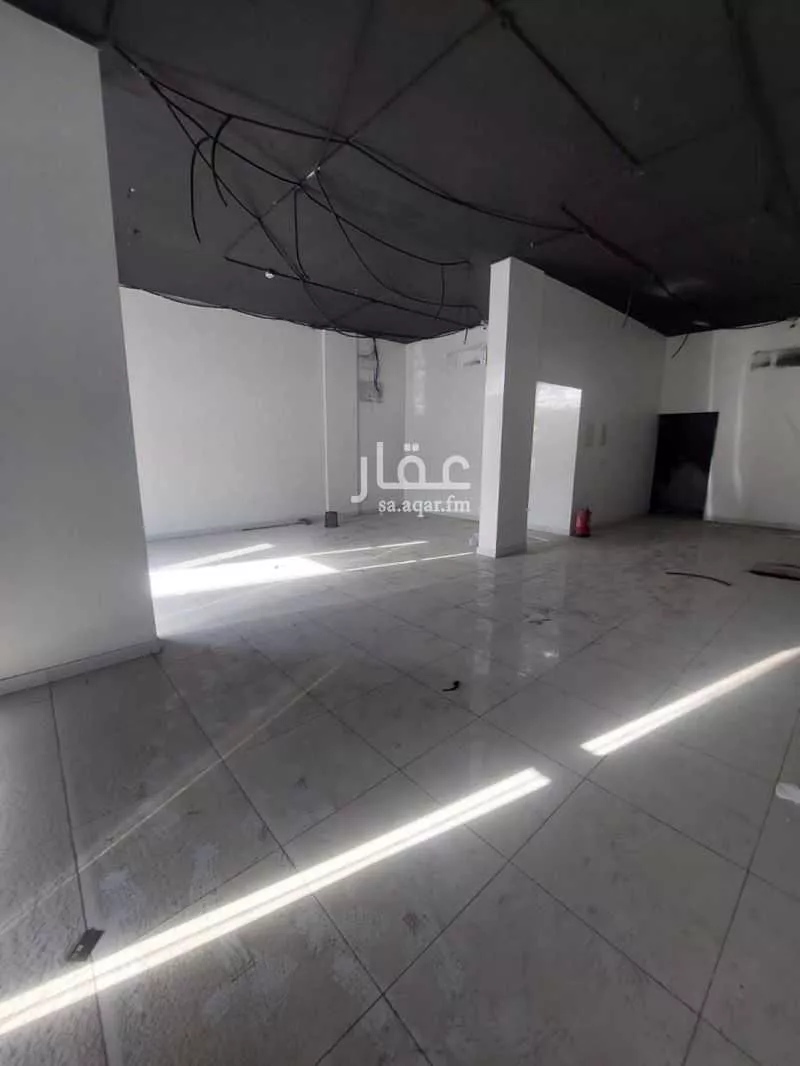 محل للإيجار في شارع عثمان بن عفان الفرعي, حي النرجس, مدينة الرياض, منطقة الرياض 1 صورة