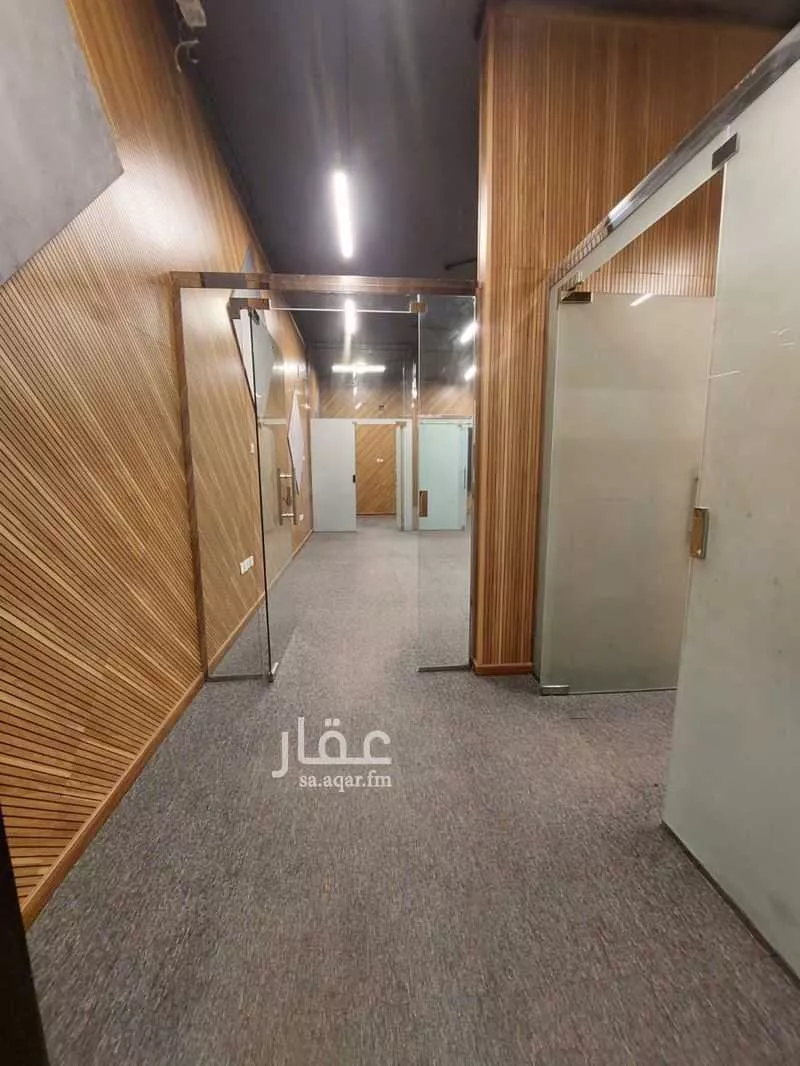 مكتب تجاري للإيجار في شارع عثمان بن عفان الفرعي, حي النرجس, مدينة الرياض, منطقة الرياض 1 صورة