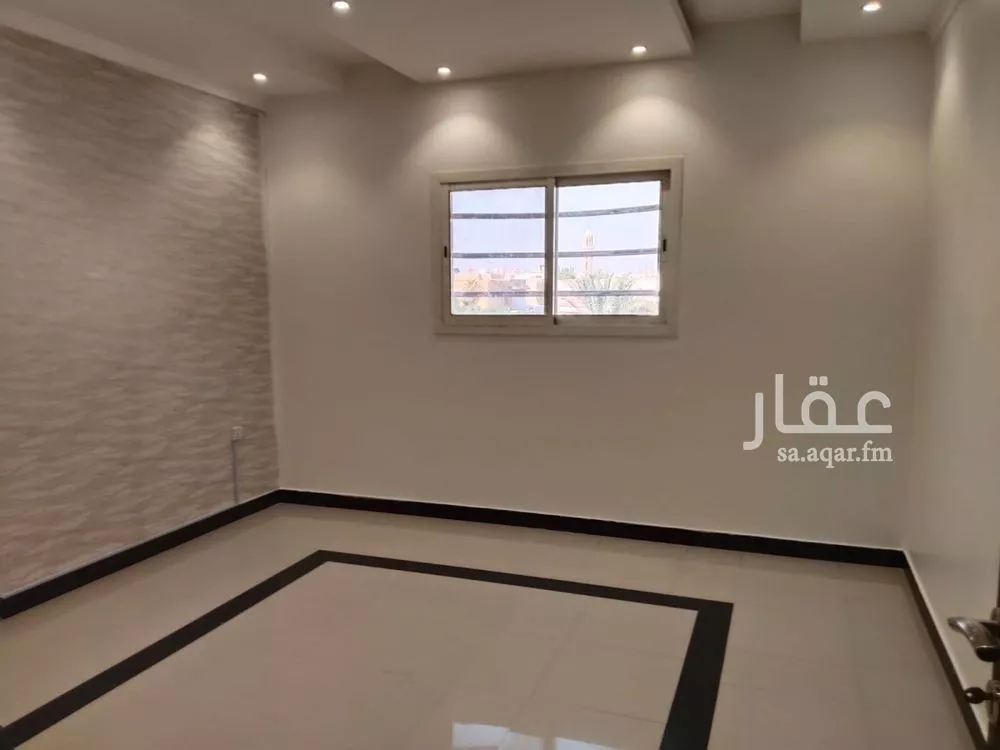 شقة للإيجار في 1 صورة