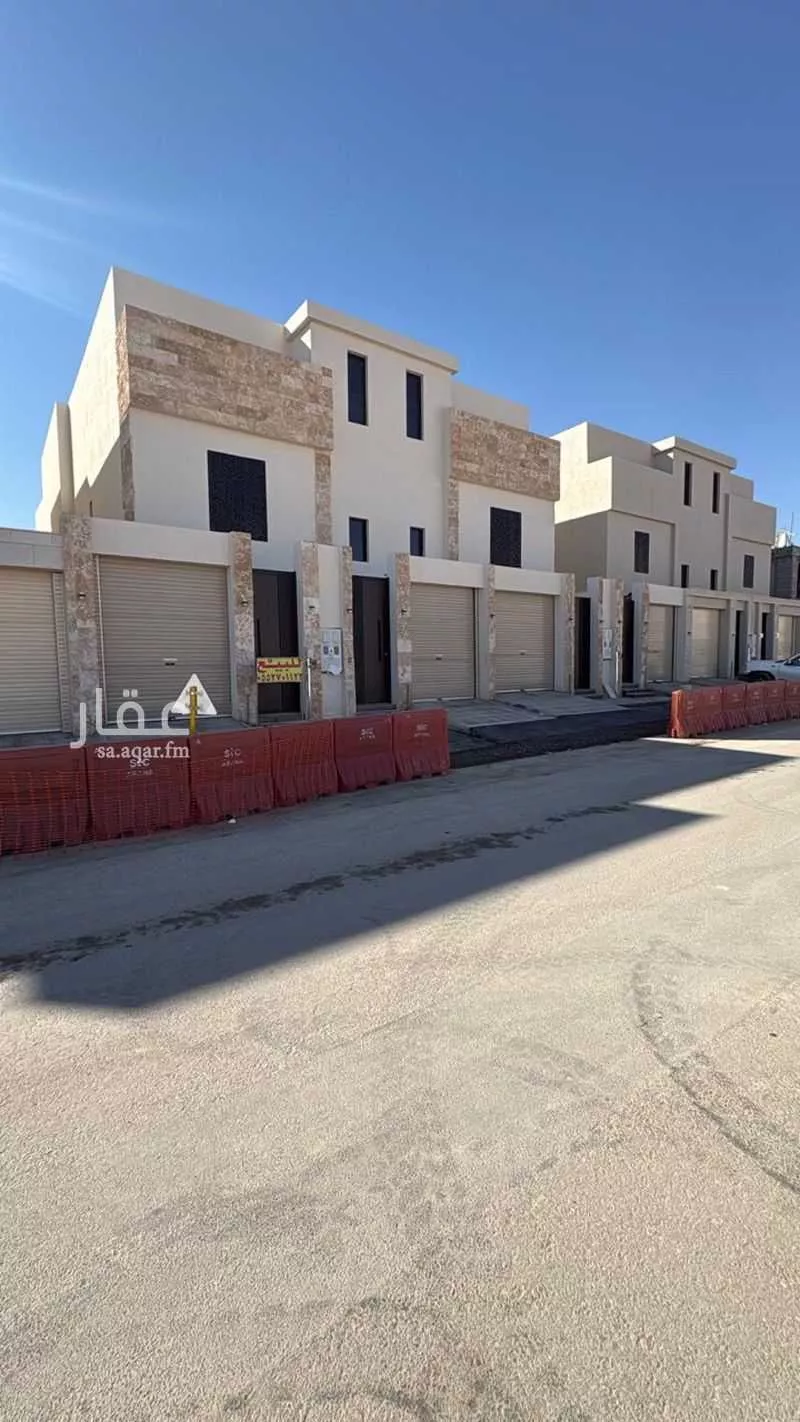 دور للبيع في شارع عبدالعزيز بن عبدالملك, حي طويق, مدينة الرياض, منطقة الرياض 1 صورة