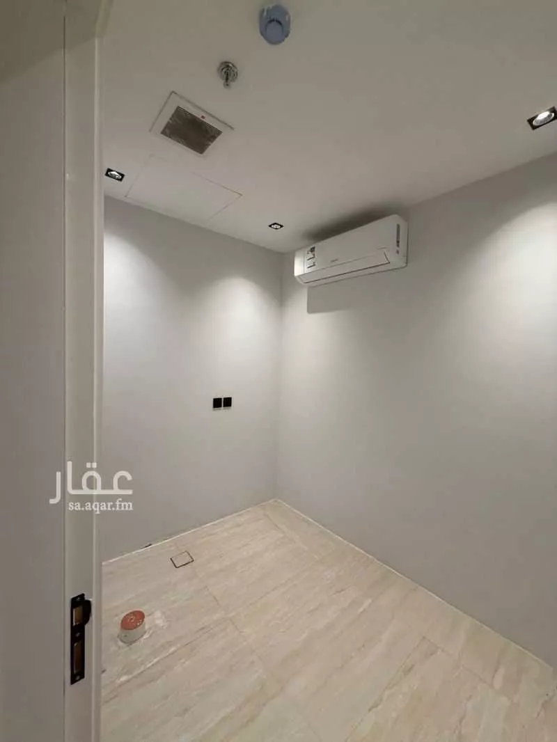 شقة للإيجار في شارع رقم 215, حي الملقا, مدينة الرياض, منطقة الرياض 1 صورة