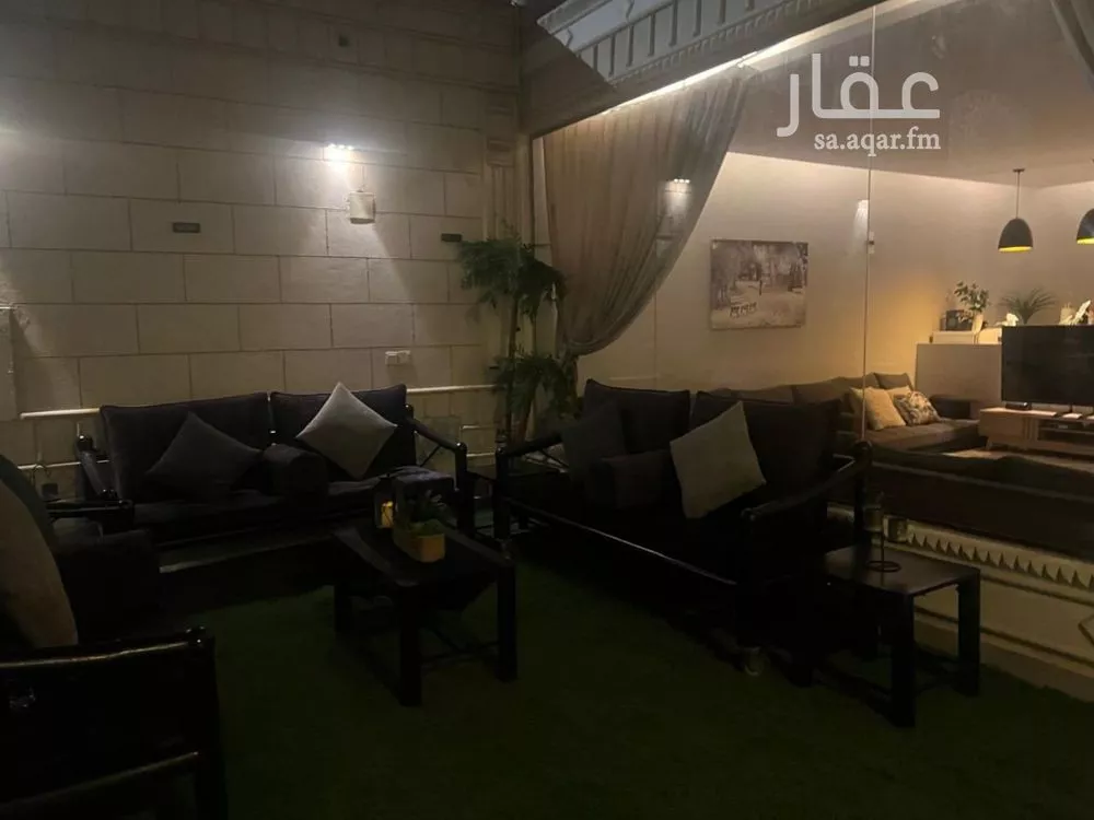 فيلا للبيع في شارع عبدالله بن رشيد, حي الروضة, مدينة الرياض, منطقة الرياض 1 صورة