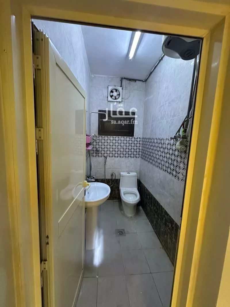 شقة للإيجار في شارع يوسف أبي المحاسن ، حي المصيف ، الرياض ، منطقة الرياض 1 صورة