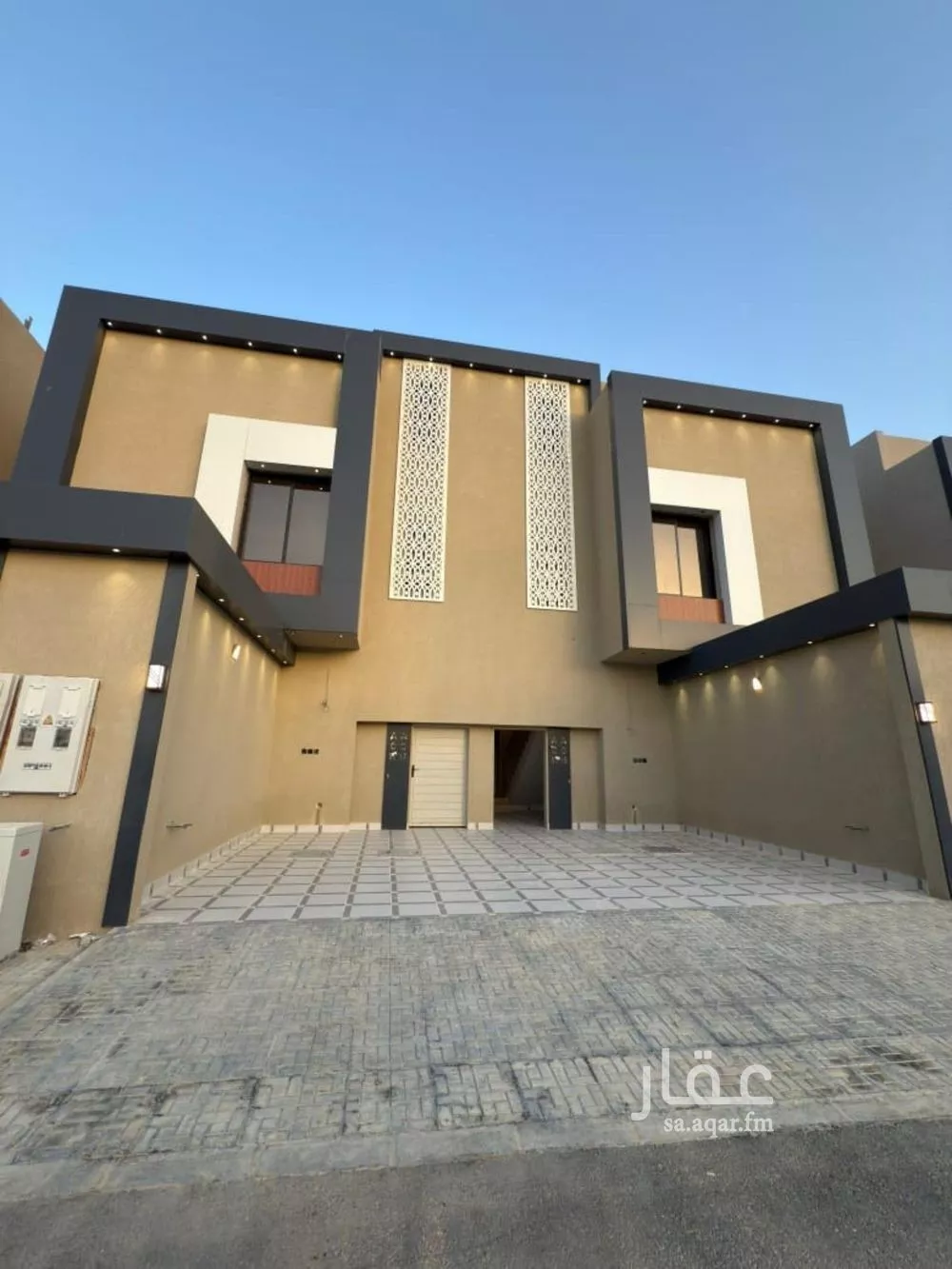 دور للبيع في شارع رقم 188, حي الجنادرية, مدينة الرياض, منطقة الرياض 1 صورة