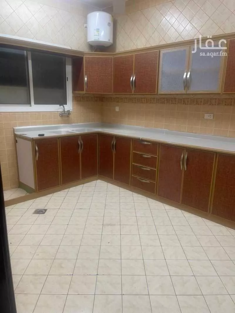 شقة للإيجار في شارع محمد الموصل, حي الورود, مدينة تبوك, منطقة تبوك 1 صورة