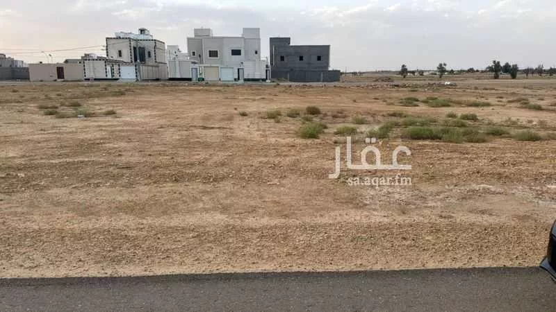 أرض للبيع في شارع النقيب 27, حي النقيب الشمالي, مدينة بريده, منطقة القصيم 1 صورة