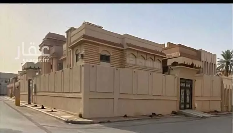 فيلا للبيع في شارع الحجاج بن ذي العنق الاحمسي, حي المنتزة الغربي, مدينة بريدة, منطقة القصيم 1 صورة