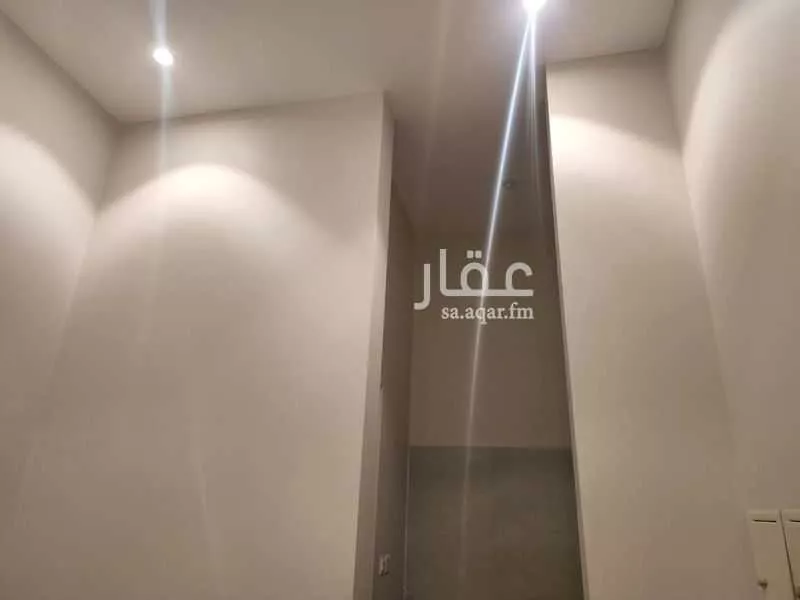 غرفة للإيجار في شارع حسن قيم زادة ، حي القيروان ، الرياض ، منطقة الرياض 1 صورة