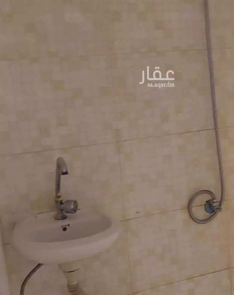 غرفة للإيجار في شارع اعشى عوف ، حي النزهة ، جدة ، جدة 1 صورة