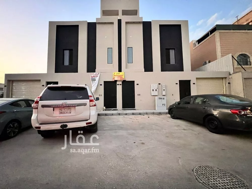دور للبيع في شارع وادي حوران, حي العزيزية, مدينة الرياض, منطقة الرياض 1 صورة