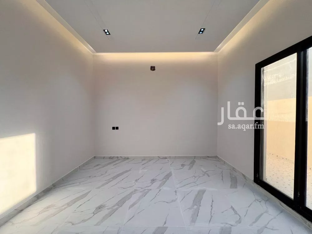 دور للبيع في شارع فهد المعشوق, حي العزيزية, مدينة الرياض, منطقة الرياض 1 صورة