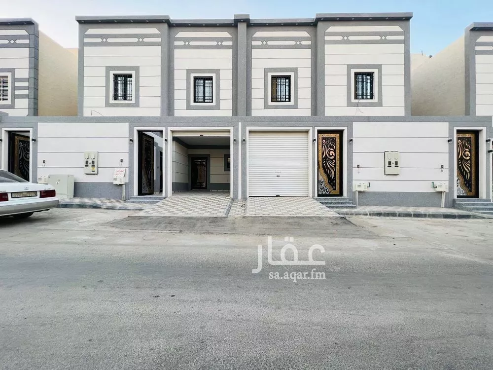 دور للبيع في شارع رقم 19, حي العزيزية, مدينة الرياض, منطقة الرياض 1 صورة