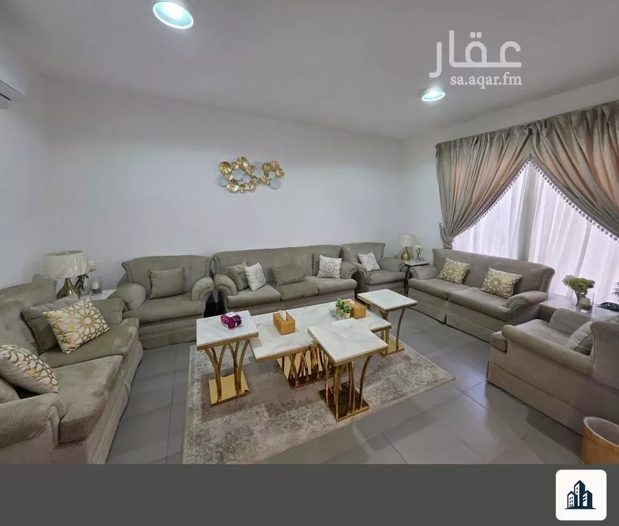 فيلا للبيع في شارع محمد بن علي الشيبي, حي الرمال, مدينة الرياض, منطقة الرياض 1 صورة