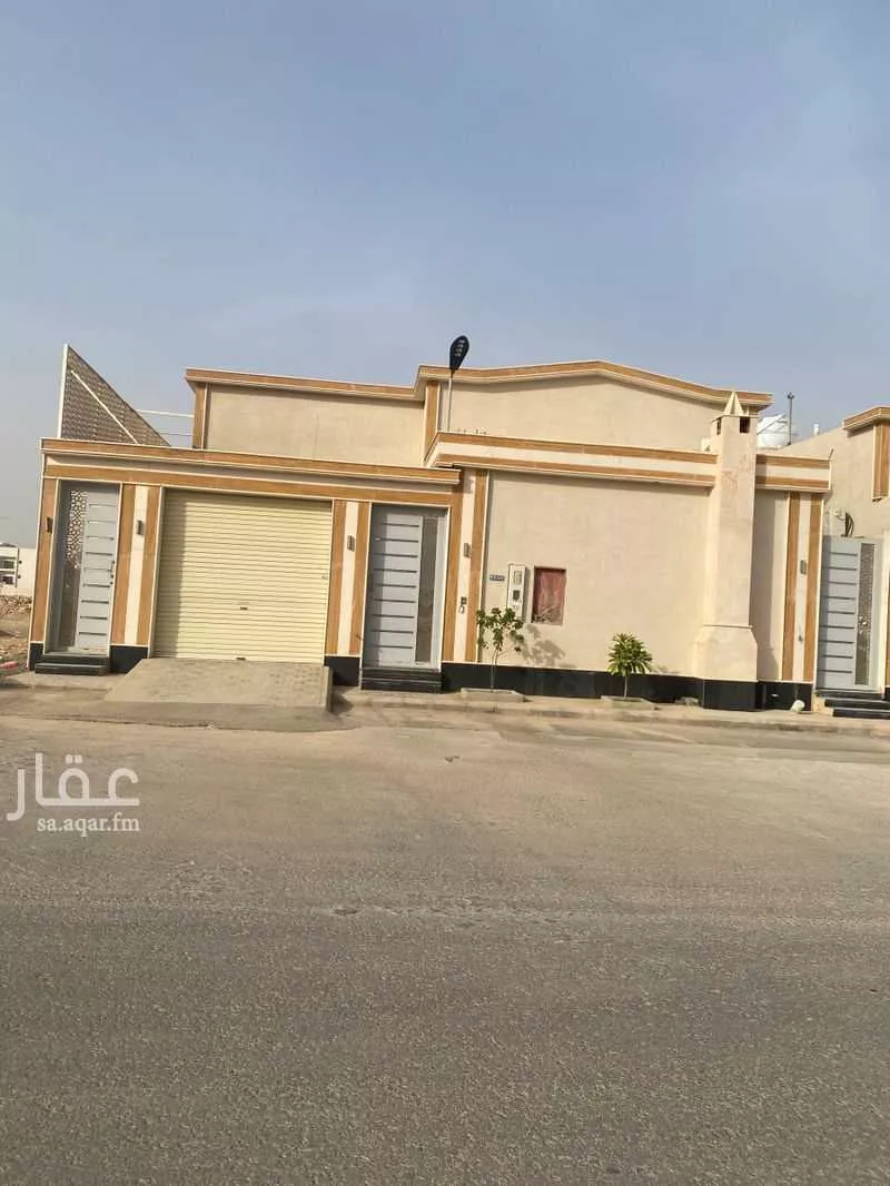 فيلا للبيع في شارع أحمد بن إسحاق الصبغي ، حي المهدية ، الرياض ، منطقة الرياض 1 صورة