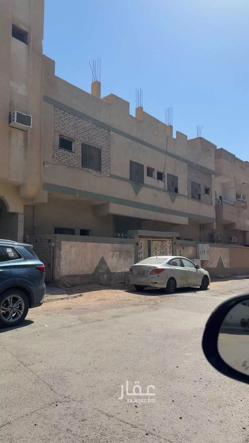 عمارة للبيع في شارع محمد بن عبدالله بن ابي بكر, حي الخاتم, مدينة المدينه المنوره, منطقة المدينة المنورة 1 صورة