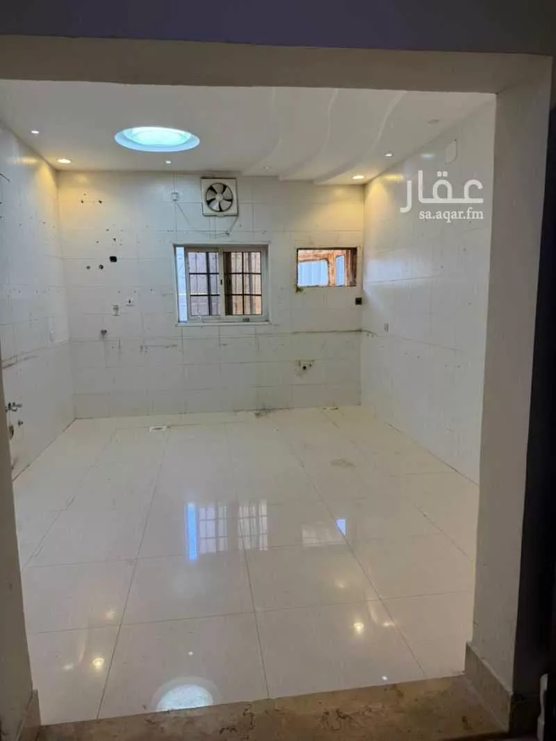 شقة للإيجار في شارع ابن يوسف الكندي, حي البحيرات, مدينة مكة المكرمة, منطقة مكة المكرمة 1 صورة