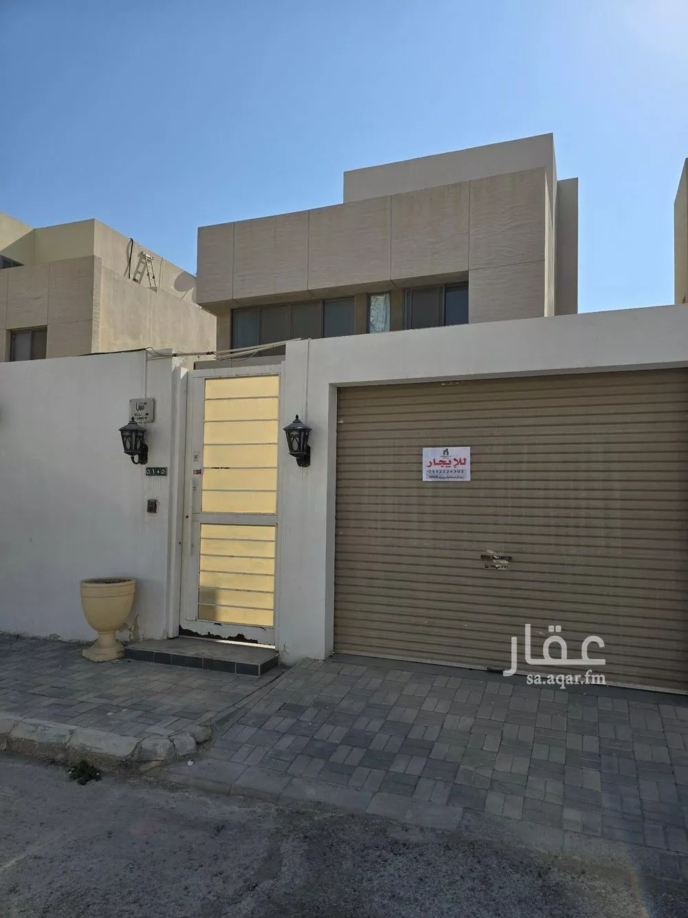 فيلا للإيجار في شارع العطر, حي الأمواج, مدينة الخبر, المنطقة الشرقية 1 صورة