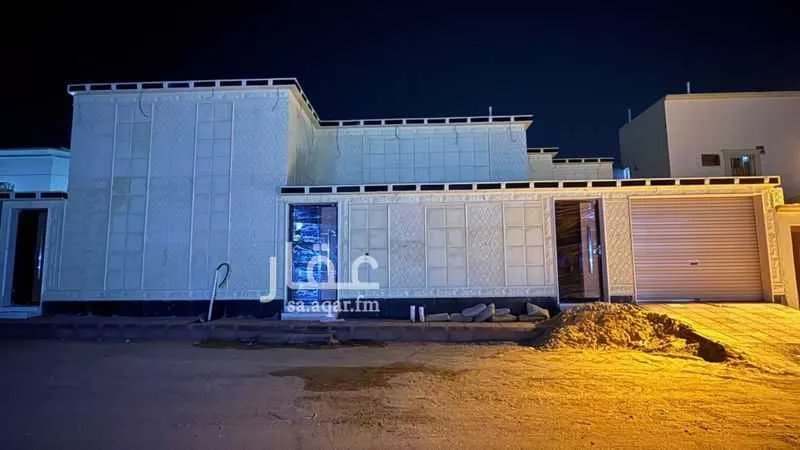 دور للبيع في شارع النزهة 65, حي النزهة, مدينة حفر الباطن, المنطقة الشرقية 1 صورة