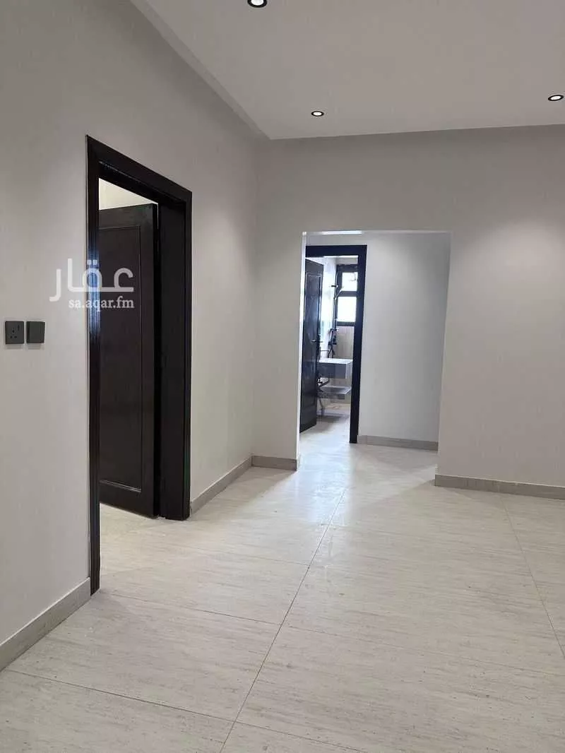 عمارة للإيجار في شارع الامير ناصر بن عبدالعزيز, حي الروضة, مدينة الرياض, منطقة الرياض 1 صورة