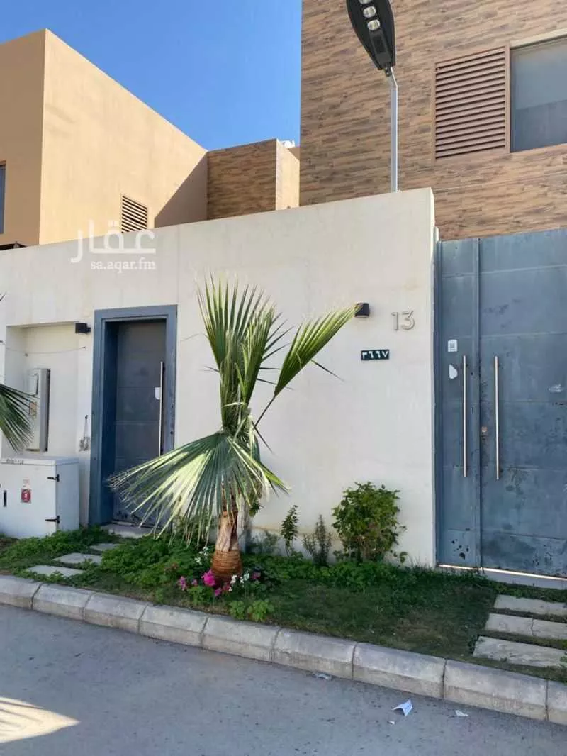 فيلا للبيع في شارع النسور, حي الصحافة, مدينة الرياض, منطقة الرياض 1 صورة