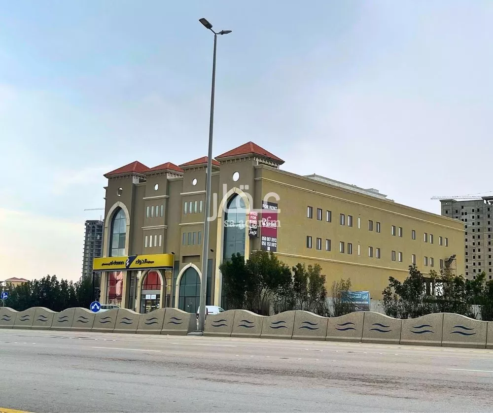 مكتب تجاري للإيجار في شارع طريق الملك فهد بن عبدالعزيز, حي الحمراء, مدينة الخبر, المنطقة الشرقية 1 صورة