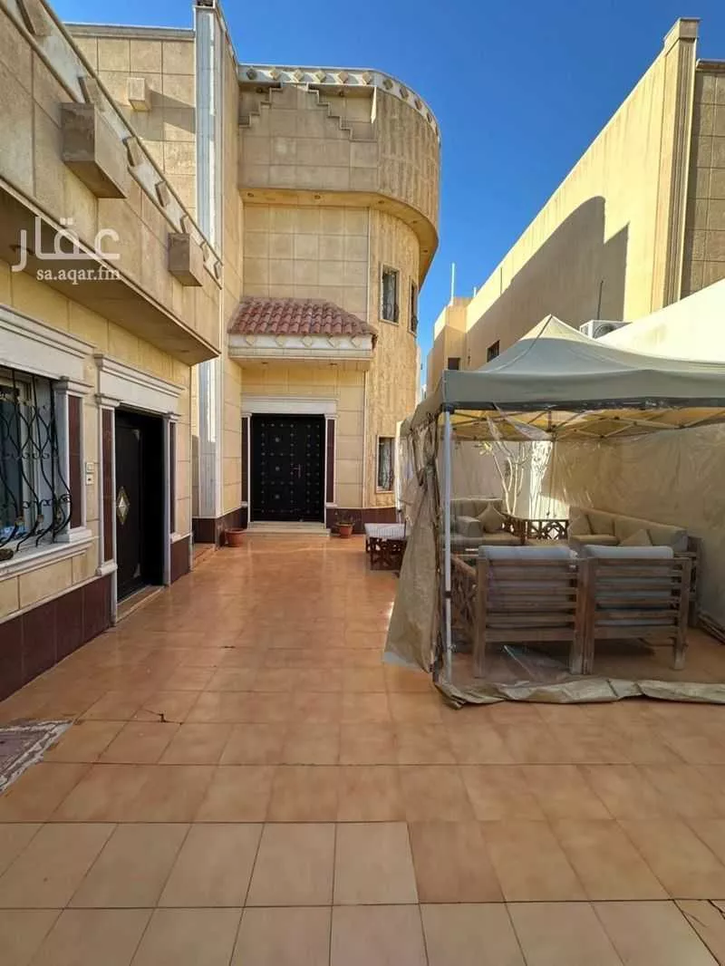 فيلا للبيع في شارع على بن سعيد, حي إشبيلية, مدينة الرياض, منطقة الرياض 1 صورة