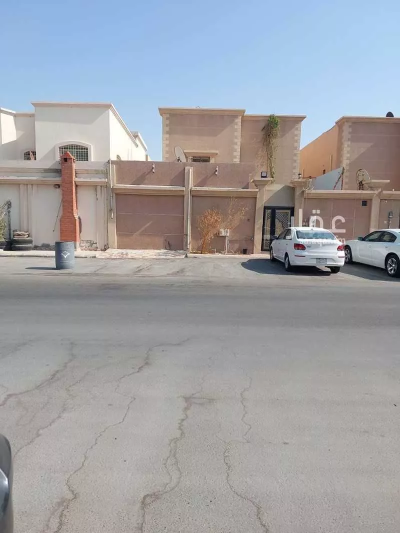 فيلا للبيع في شارع السمعاني, حي بدر, مدينة الدمام, المنطقة الشرقية 1 صورة