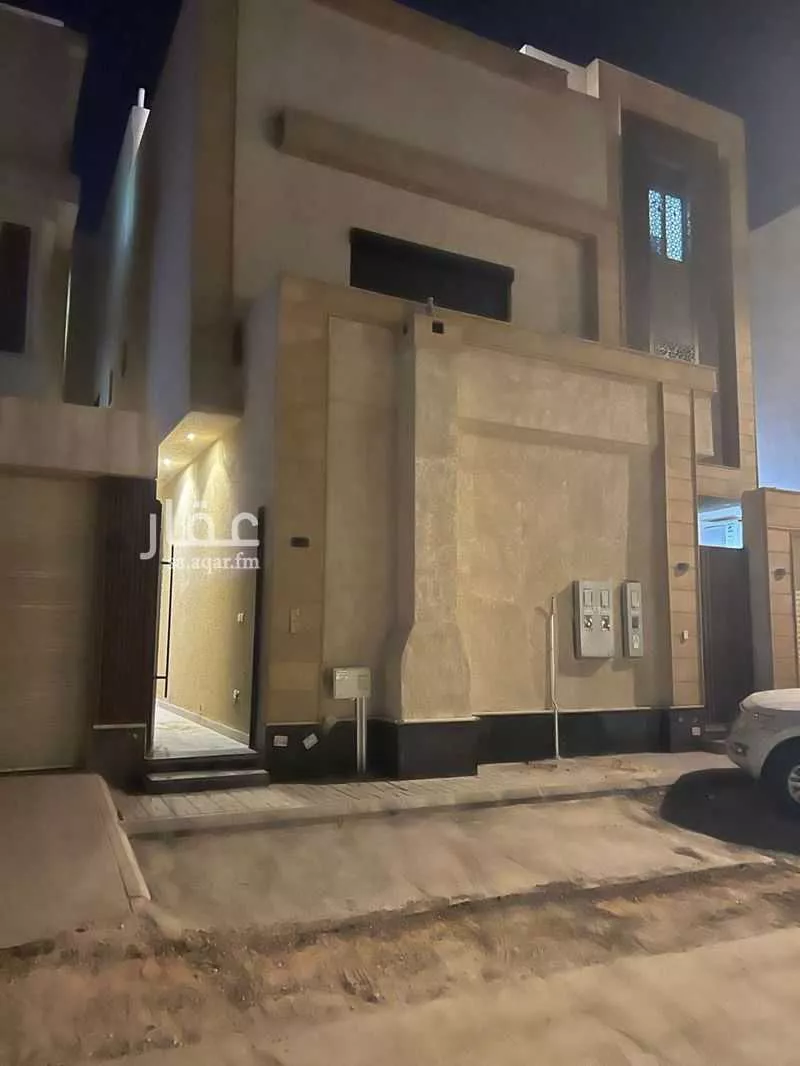 فيلا للبيع في شارع ابن فتوح الحميدي, حي الرمال, مدينة الرياض, منطقة الرياض 1 صورة